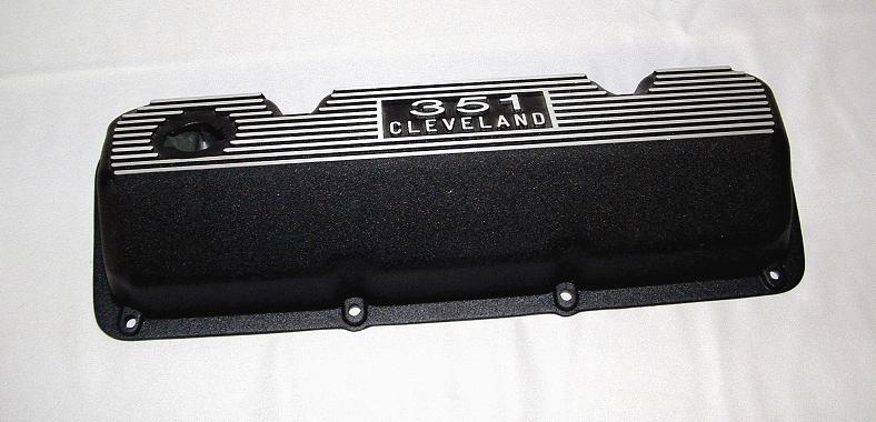 (image for) BLACK 351C VALVE COVERS. - Click Image to Close