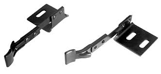 (image for) 65-68 RH CV TOP HOLD DOWN CLAMP - Click Image to Close