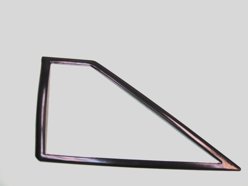 (image for) 87-93 MUSTANG HATCHBACK QUARTER WINDOW MOLDING - LH - Click Image to Close